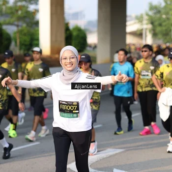 Runner Photo 6627410