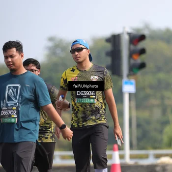 Runner Photo 6627443