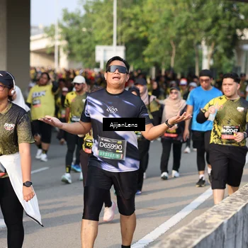 Runner Photo 6627475