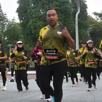 Runner Photo 6627549