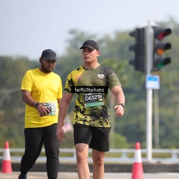 Runner Photo 6627554