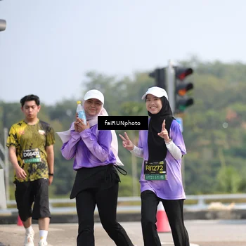 Runner Photo 6627870
