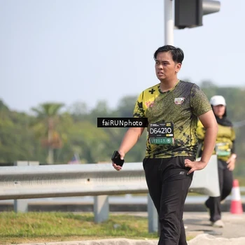 Runner Photo 6628078