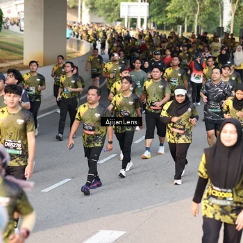 Runner Photo 6628084