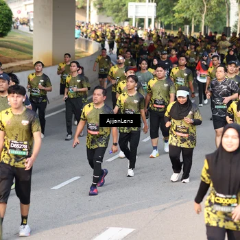 Runner Photo 6628090