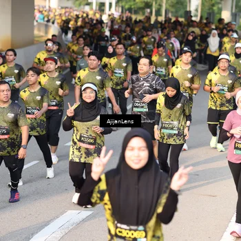 Runner Photo 6628119