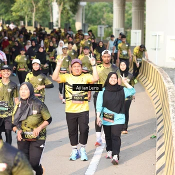 Runner Photo 6628180