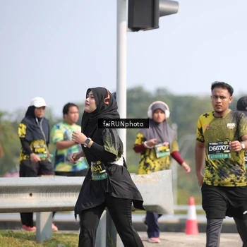 Runner Photo 6628693