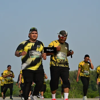 Runner Photo 6629856