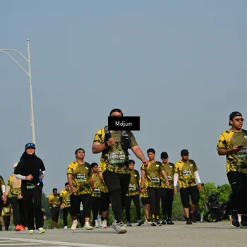 Runner Photo 6629875