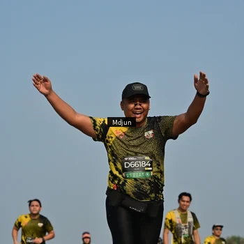 Runner Photo 6630002