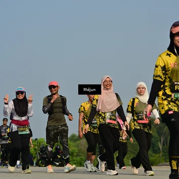 Runner Photo 6630038