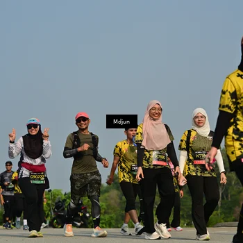Runner Photo 6630041