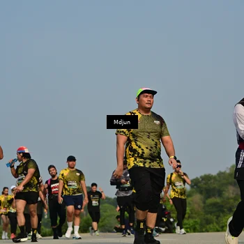 Runner Photo 6630071