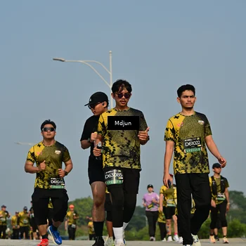 Runner Photo 6630100