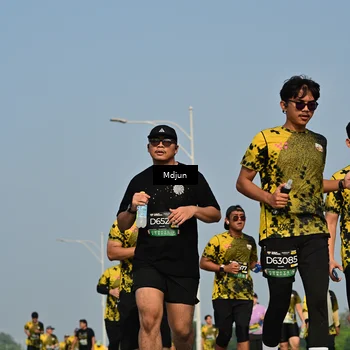 Runner Photo 6630109