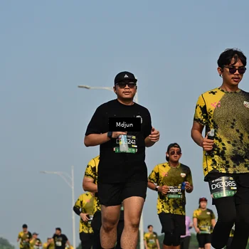 Runner Photo 6630115