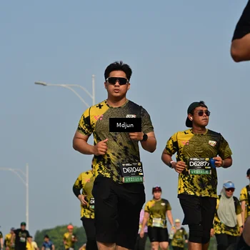Runner Photo 6630131