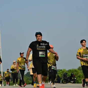 Runner Photo 6630192
