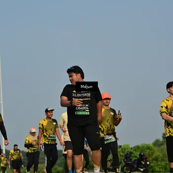 Runner Photo 6630210