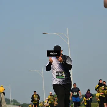 Runner Photo 6630246