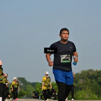 Runner Photo 6630273