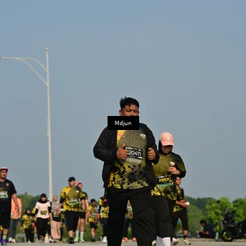 Runner Photo 6630281
