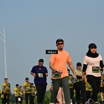 Runner Photo 6630361