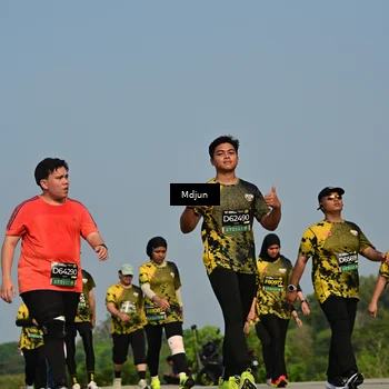 Runner Photo 6630411