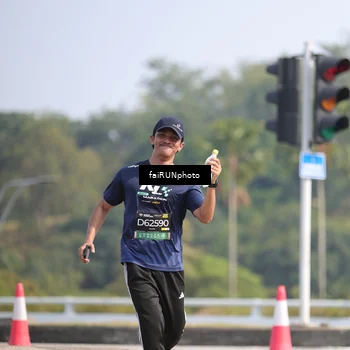 Runner Photo 6630413