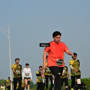 Runner Photo 6630430