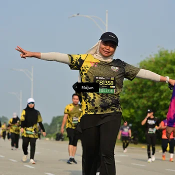 Runner Photo 6630565