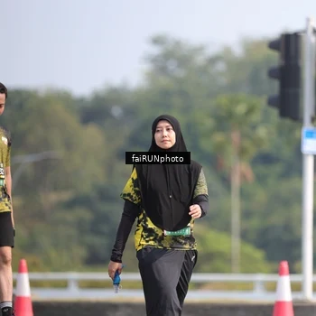 Runner Photo 6630799