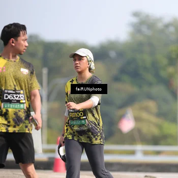 Runner Photo 6630855