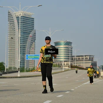 Runner Photo 6630870