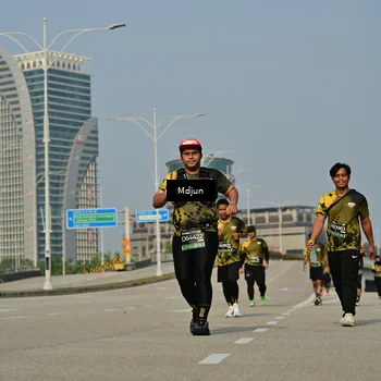 Runner Photo 6630899