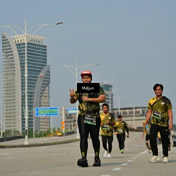 Runner Photo 6630909