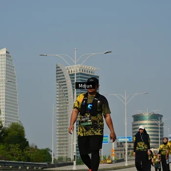 Runner Photo 6631874
