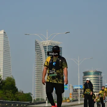 Runner Photo 6631875