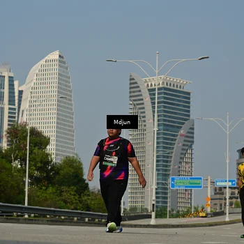 Runner Photo 6632025