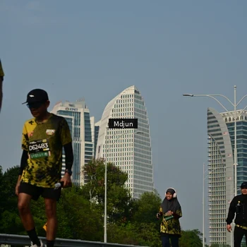 Runner Photo 6632057