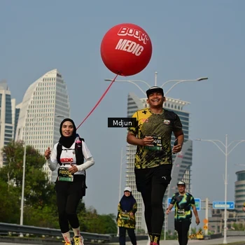 Runner Photo 6632077