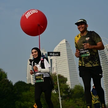 Runner Photo 6632083
