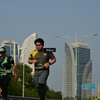 Runner Photo 6632107