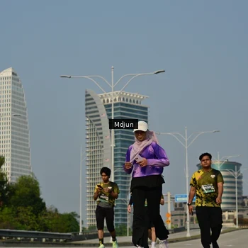 Runner Photo 6632171