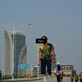 Runner Photo 6632195