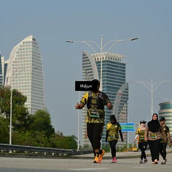 Runner Photo 6632243