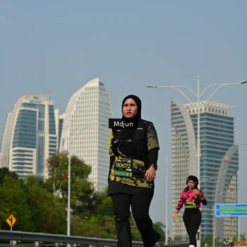 Runner Photo 6632309