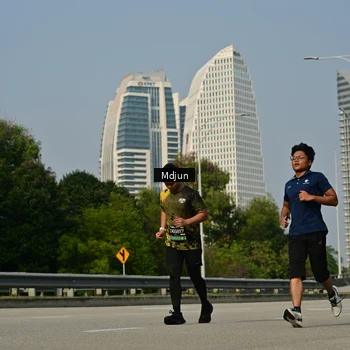 Runner Photo 6632331