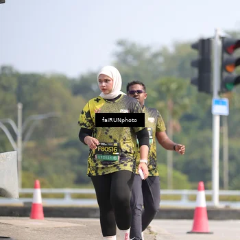 Runner Photo 6632350